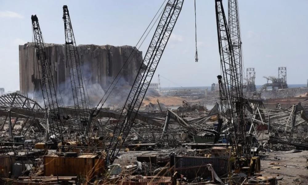 Ανεξέλεγκτη η οργή στην Βηρυτό: Εικόνες από γκιλοτίνες και κρεμάλες στα κοινωνικά δίκτυα